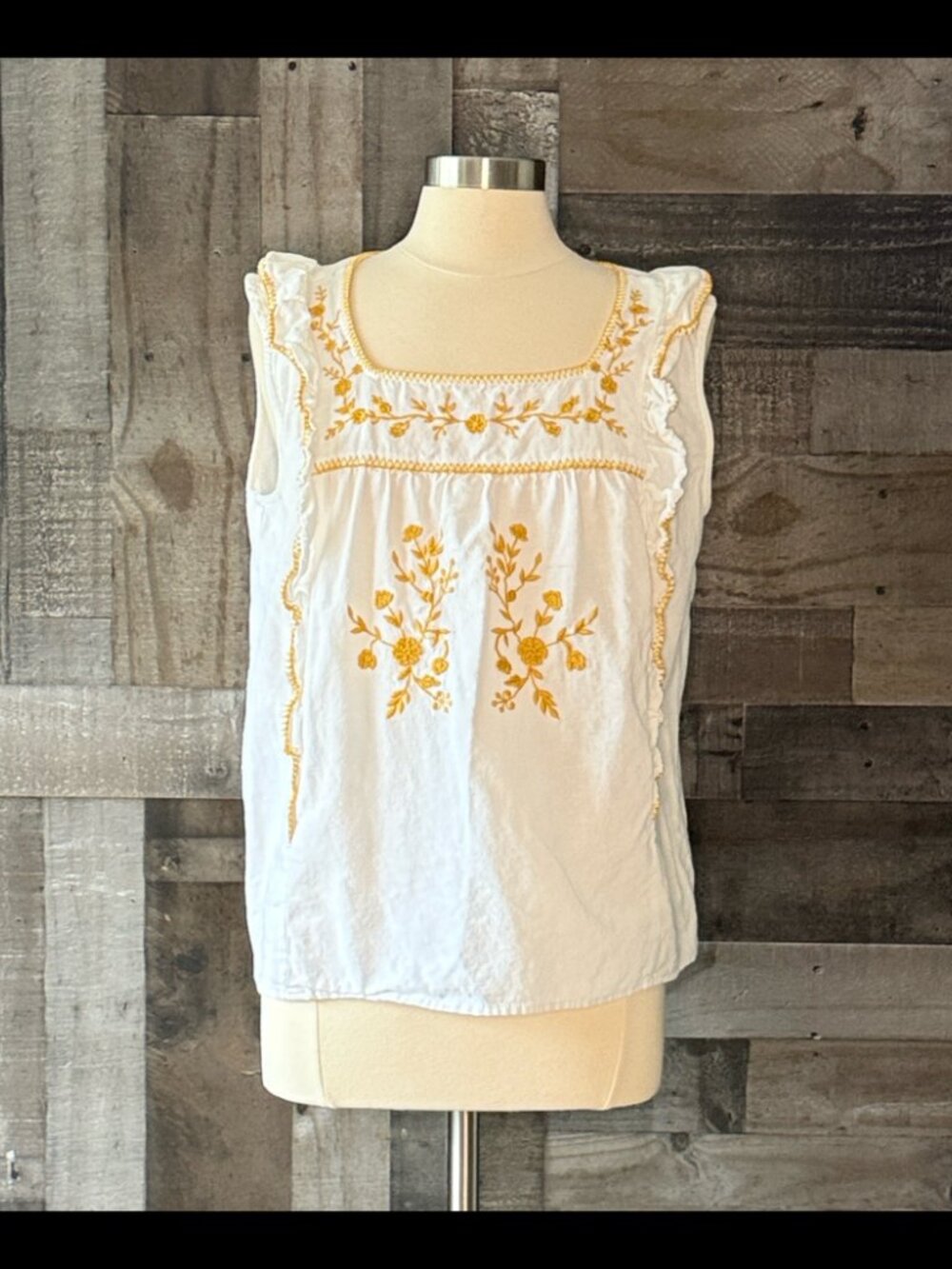 Cotton & Rye sleeveless top Xlarge gold floral embroidery fiesta coastal cowgirl